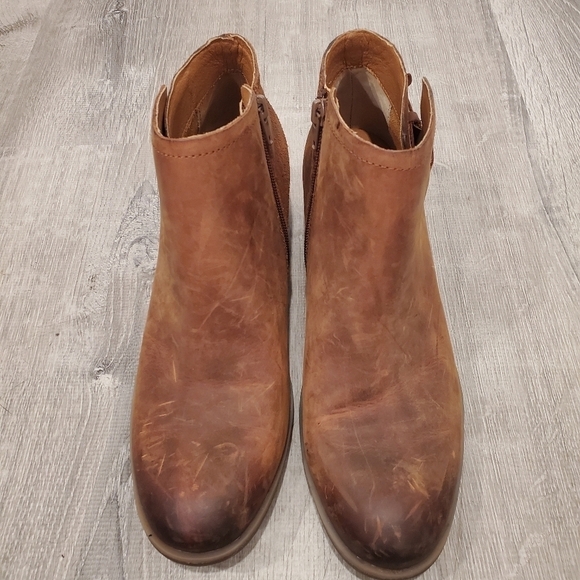 NEW Korks Sonya Brown Distressed Ankle Boot - Picture 3 of 6